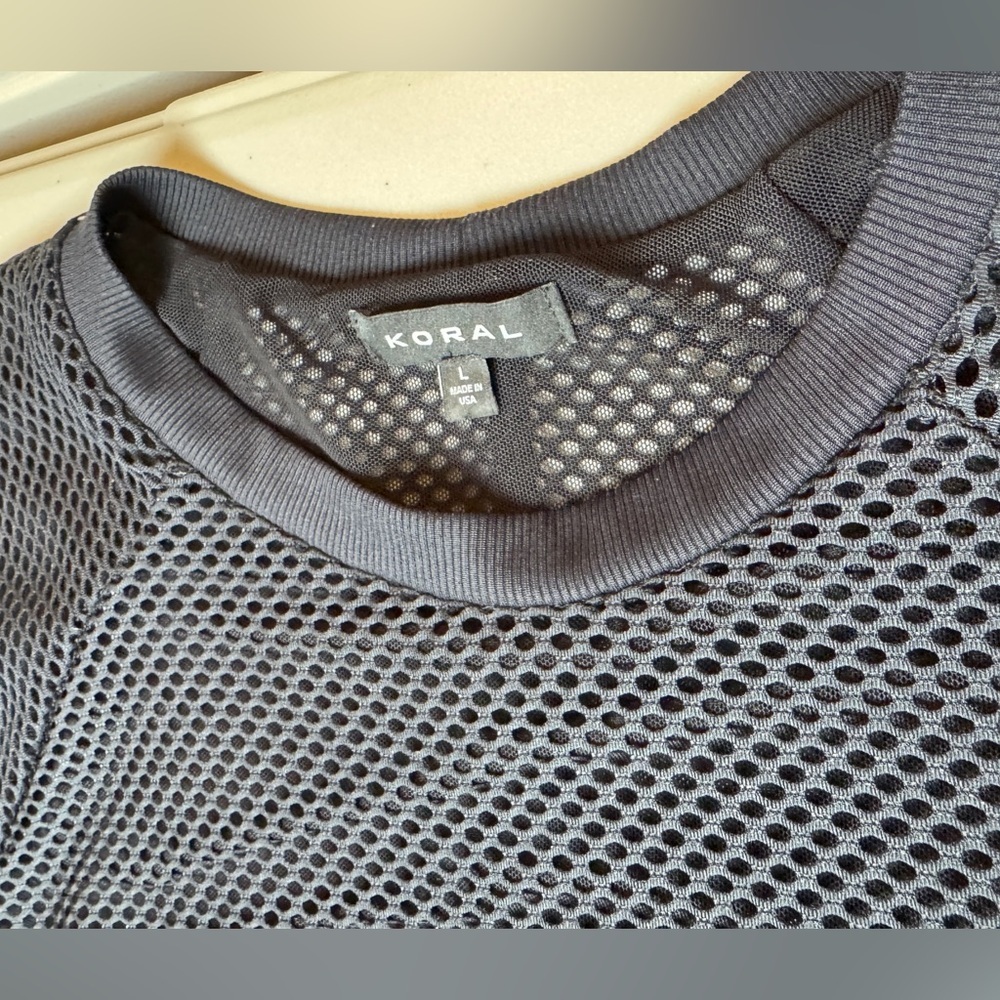 Koral Sofia Mesh Long Sleeve Top Dark Navy Athletic Pullover Size Large Made in - Picture 13 of 15
